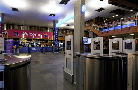 Foto: Universität Edinburgh, Innenansicht der Bibliothek