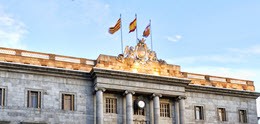 Ajuntament de Barcelona – Foto von Serge Melki aus Indianapolis, USA, CC BY 2.0, über Wikimedia Commons
