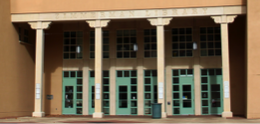 foto: exterior de la Zimmerman Library, University of New Mexico